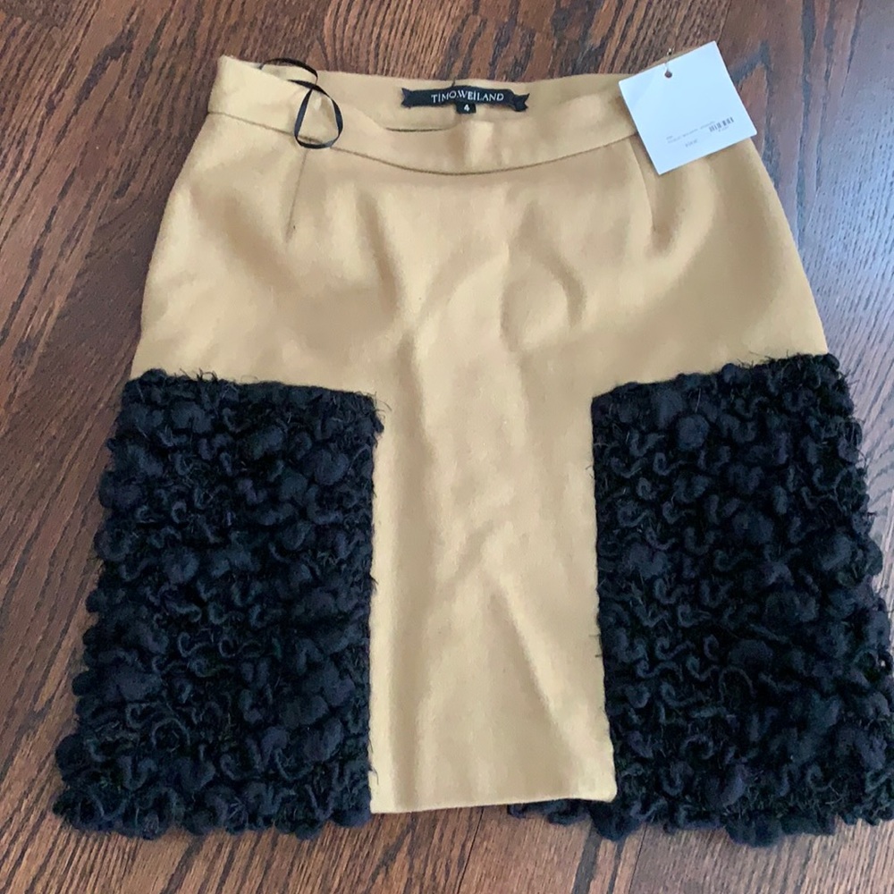 NWT women’s skirt